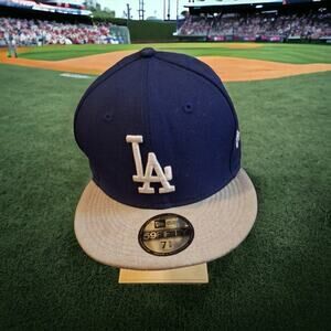 Los Angeles Dodgers Baseball Hat New Era 59Fifty Blue White Logo 7 5/8 Fitted